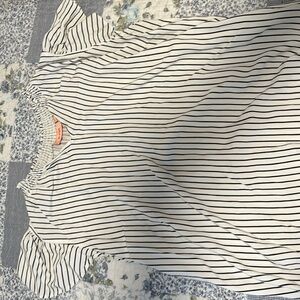Evri brand short sleeve blouse